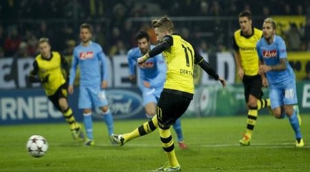 Dortmund stop the rot to throw group wide open