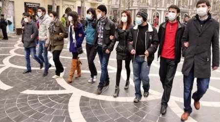 Azerbaijan mulls banning masks in demonstrations