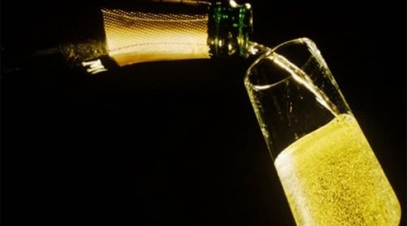 Experts 'prefer cheaper champagne'