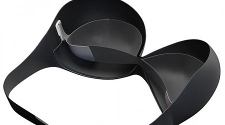 A strapless bra that defies gravity?