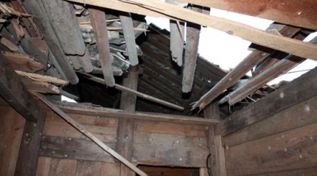 Man claims rocket crashed through the roof of his house