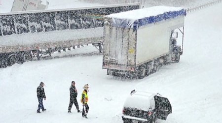 Extreme cold raises fears for 2 adults, 4 children missing