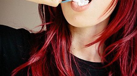 Blogger mocks the male magazine tradition of glamorous girls - PHOTO