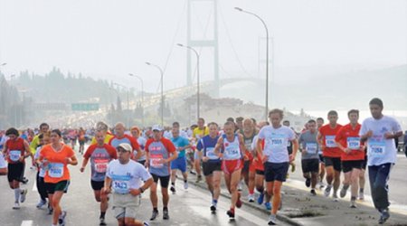 Azerbaijani athlete finishes 3rd in Eurasia Marathon