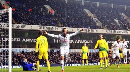 Soldado ends goal drought with hat-trick in Spurs win