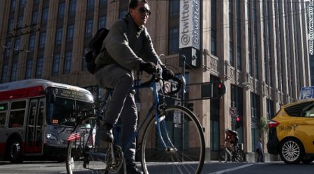 Google bus stunt reveals tensions in San Francisco
