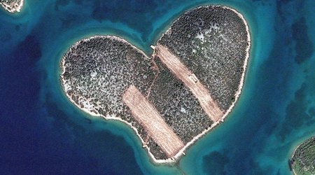 For the broken-hearted - PHOTO