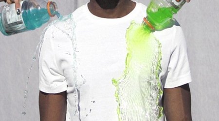 Student invents a t-shirt that's impossible to stain