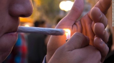 Pot smokers, schizophrenics may share similar brain changes