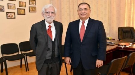 Asim Mollazade meets Cuban ambassador in Baku