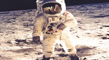 Nasa releases 17,000 photos from Apollo program