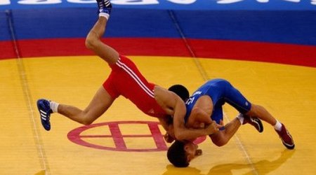 Azerbaijani wrestler wins bronze medal in international tournament