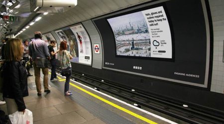 6 reasons you’re unlikely to find love on your morning commute - PHOTO
