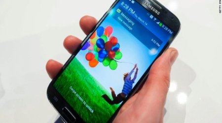 Samsung Galaxy S5 out by April, may scan your eyes