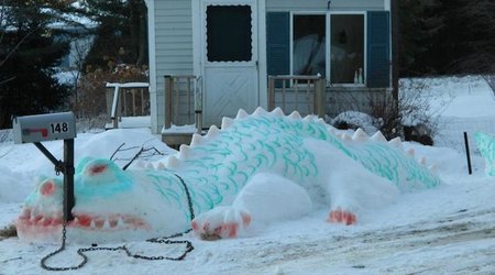 Freezingly cool snow creations - PHOTO