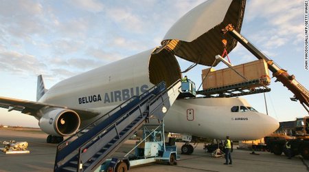 Inside the world's strangest-looking airplane - PHOTO