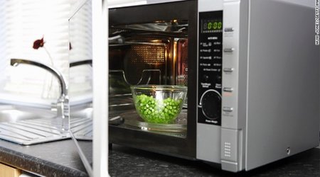 Does microwaving food remove its nutritional value?