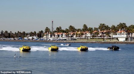 World's fastest amphibious vehicle can go from car to boat in just 15 sec - PHOTO+VIDEO