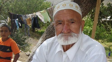 Azeri octogenarian fathers two children