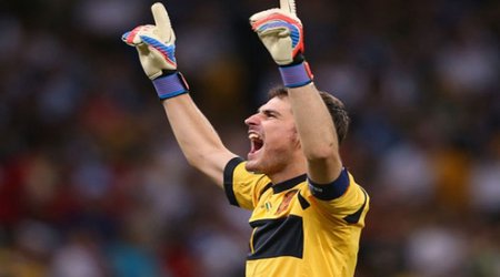 Iker Casillas breaks Real Madrid cleansheets record