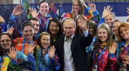 Olympians urge Russia to reconsider 'gay propaganda' laws