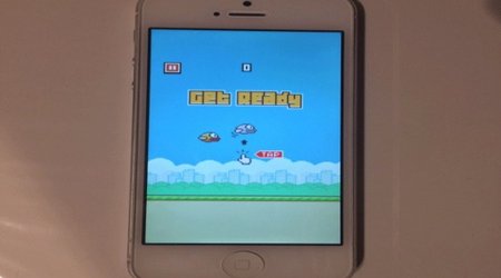 iPhone with Flappy Bird on it is selling for £50,000 on ebay