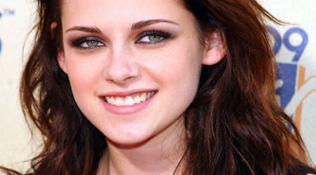 Kristen Stewart writes worst poem of all time