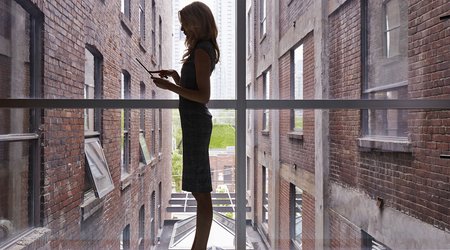 Stock Photos That Hope To Change The Way We Look At Women - PHOTO