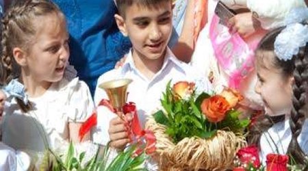 What's best date to start school year in Azerbaijan?