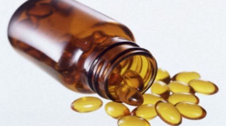 Vitamin E supplements 'raise risk of prostate cancer by 20%