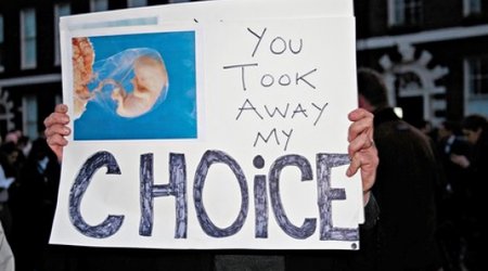 What is the effect of pro-life pregnancy advice centres?