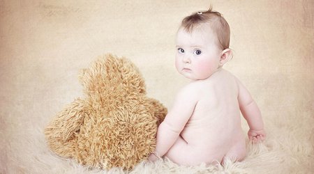 Adorable pictures of curled-up newborns will melt the stoniest of hearts - PHOTO