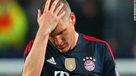Bayern Munich ban two British tabloids