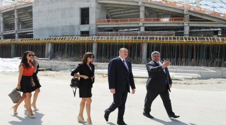 Aliyev visits Aquatic Palace under construction in Baku