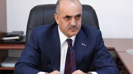 Nazir qol güləşdirdi - Video