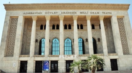 Milli Dram Teatrı premyeraya hazırlaşır