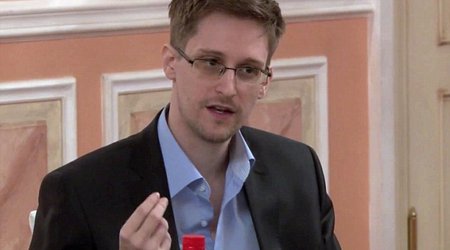 Russian spy chiefs ordered Chapman to seduce whistleblower Snowden