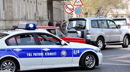 Bakıda yol polisi ilə sürücü arasında dava - VİDEO