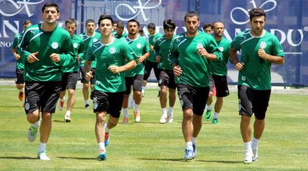 "Xəzər Lənkəran"ın futbolçusu komandanı tərk etdi