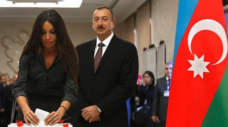 President Aliyev casts ballot in Azerbaijan local elections