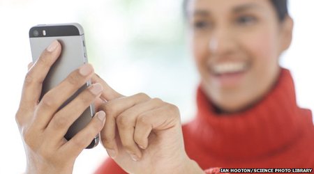 Smartphone use 'changing our brains'
