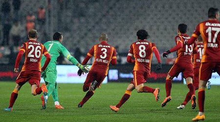 "Qalatasaray" derbini qazandı - Fotolar