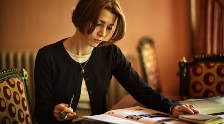 Elif Şafak sosial şəbəkələri müdafiə edir – Məqalə