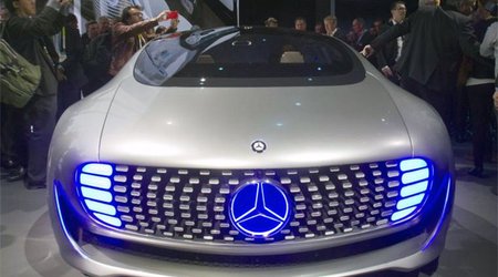 Mercedes dreams of turning the car into a luxury lounge