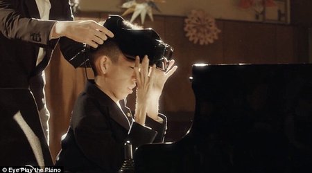 Eye Play the Piano allows disabled schoolboy to make music using just his EYES
