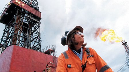 Нефть подорожала