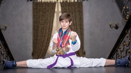 11 yaşında 57 medal qazanmış azərbaycanlı karateçi