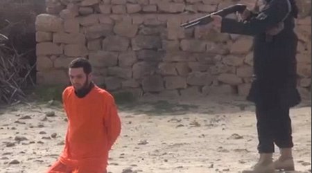 Syrian prisoner is killed with a shotgun at point-blank range