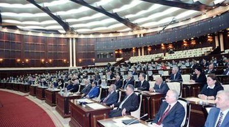 Discussions on Azerbaijan-US relations continue at parliament
