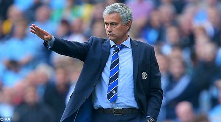 Mourinyo: "Real" və "Bavariya" favorit deyil"